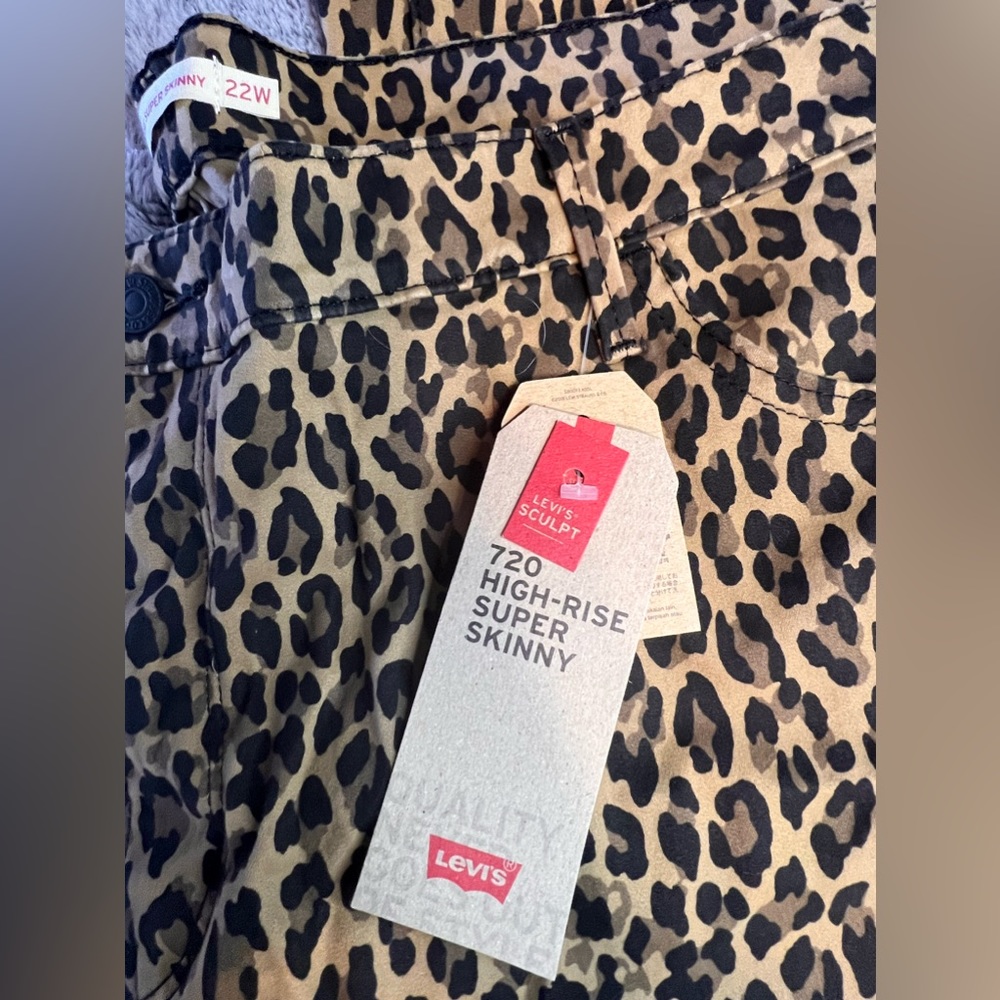 Levi Leopard print jean type pants, brand new with tags 🐆